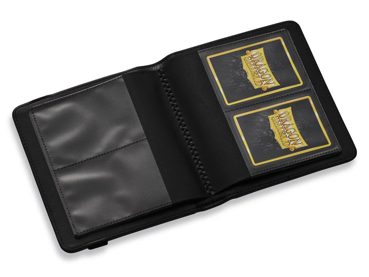 Dragon Shield Card Codex 80 i Iron Grey – stilfuldt og robust kortalbum med plads til 80 kort. Perfekt til samlere og turneringsspillere.
🖼️ Alt-tekst
Dragon Shield Card Codex 80 i Iron Grey med elastiklukning og 20 sider med sideloading lommer.