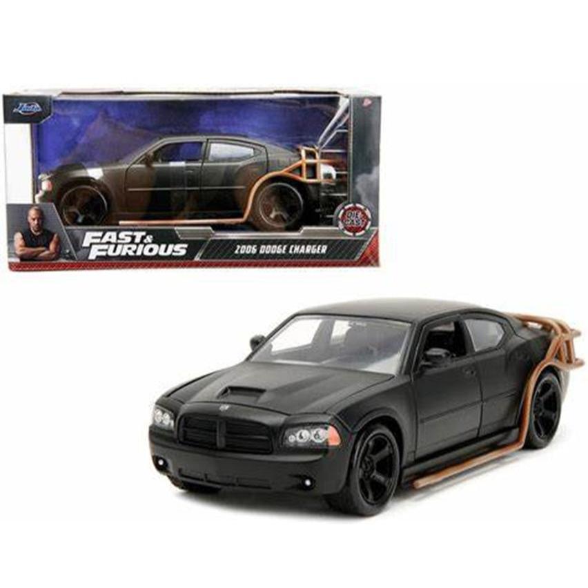 Fast & Furious Dodge Charger Heist Car modelbil i 1:24 skala. Detaljeret design inspireret af de legendariske filmscener.