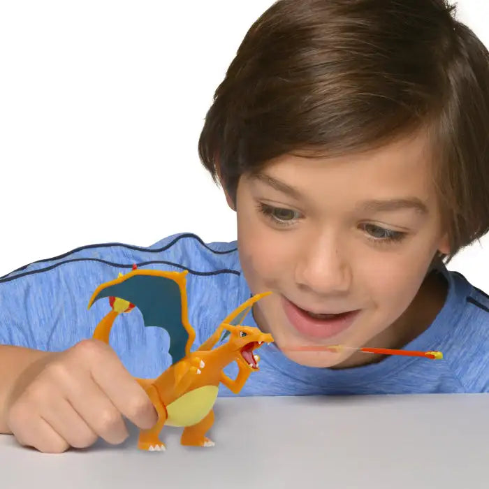 Pokémon Battle Feature Figure Charizard action