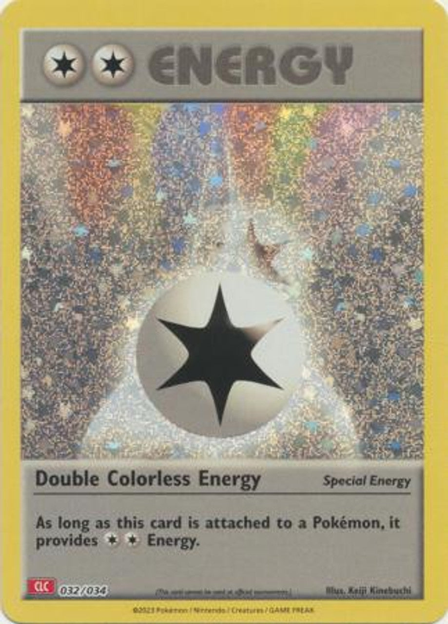Double Colorless Energy 032/034 Special Energy-kort fra Pokémon TCG Classic Charizard Deck, med holografisk artwork af to glødende energisymboler i hvidt og sølv.